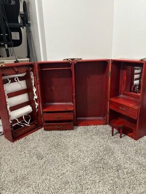 VINTAGE American Girl Carry Armoire Case!!! COLLECTORS PIECE!